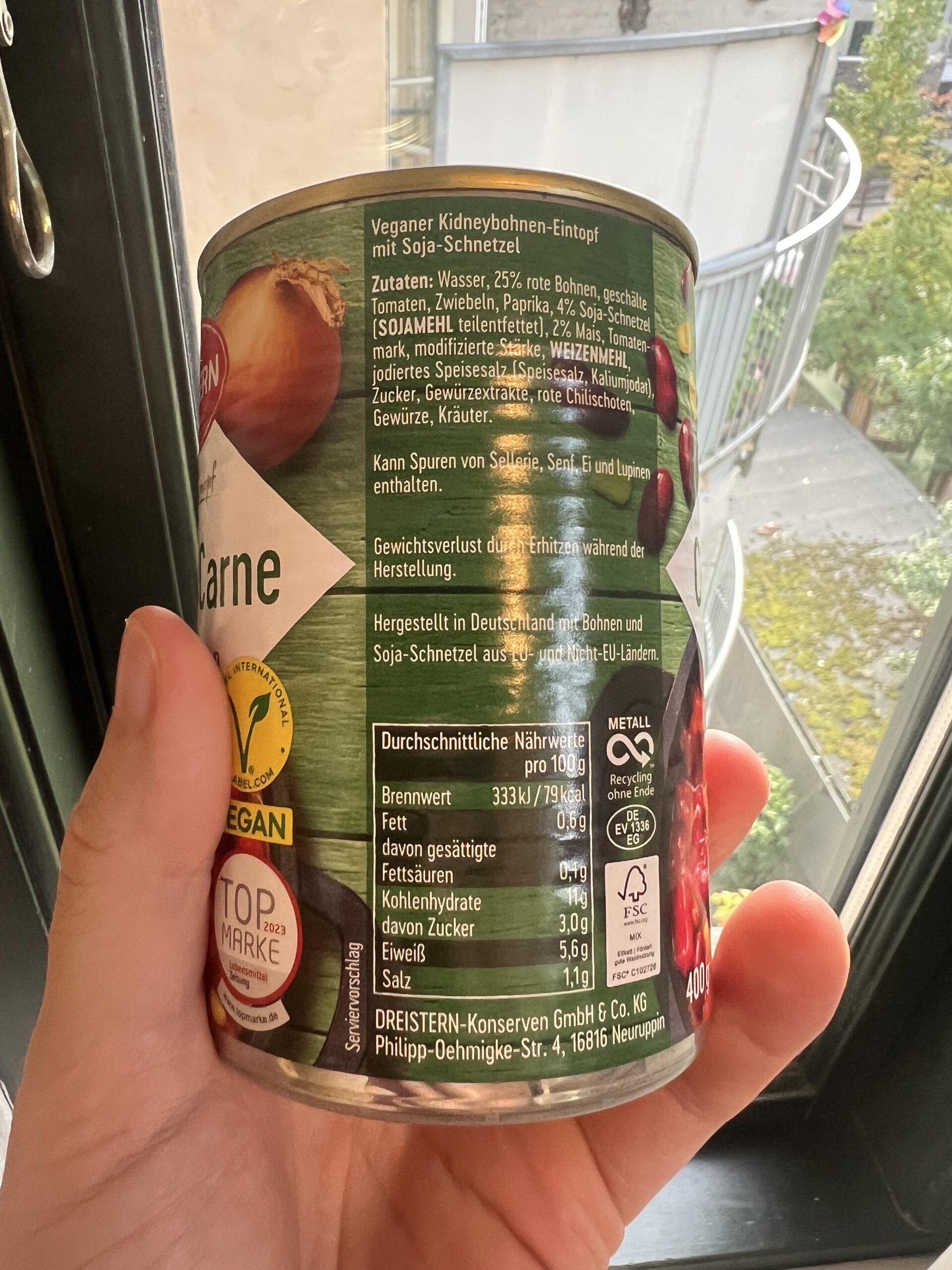Rückseitenetikett einer 400-g-Dose DREISTERN Chili sin Carne