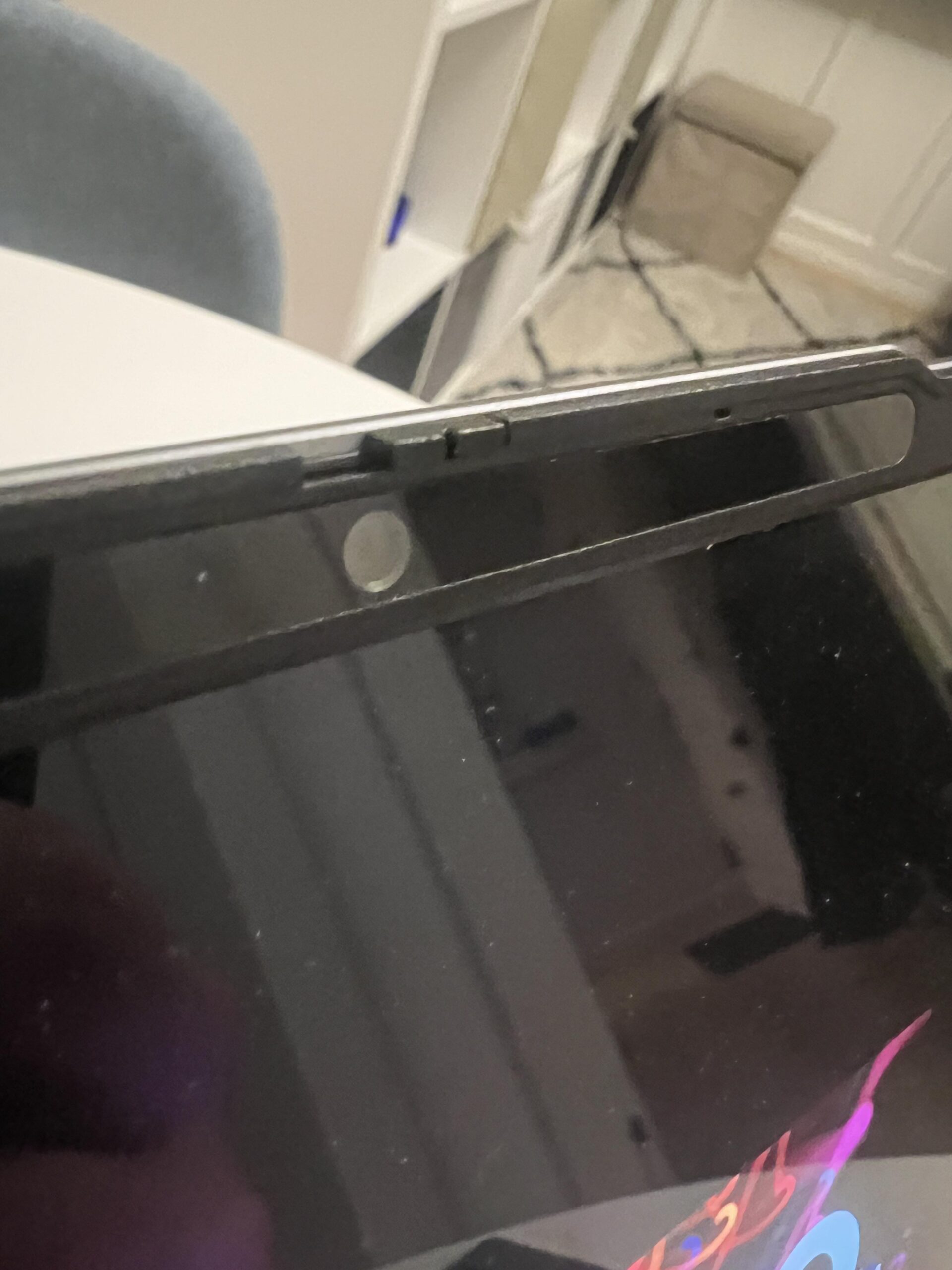 Physische Webcam-Abdeckung des Lenovo IdeaPad Slim 3 14ARP10