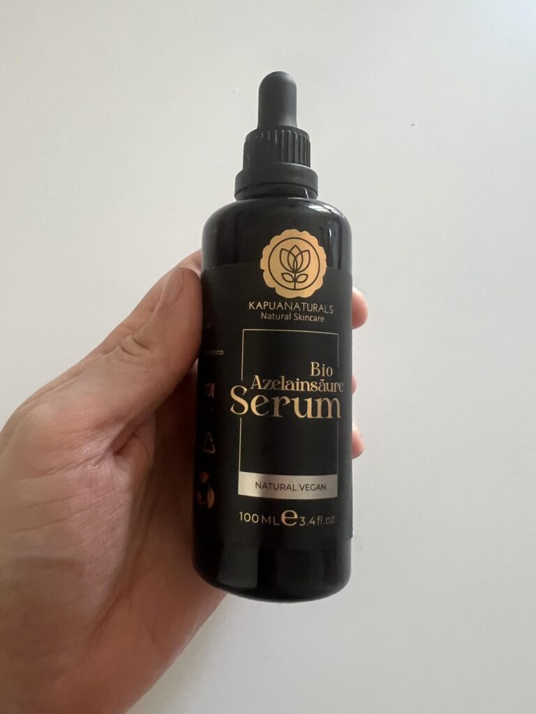 Kapua Naturals Azelaic Acid Serum Review: Fast Results, but Stinging