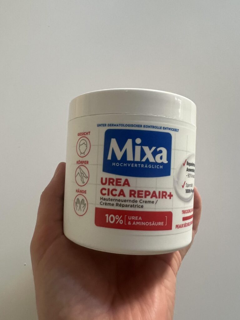 Original photo of my Mixa Urea Cica Repair+ 10 percent urea 400 ml jar front
